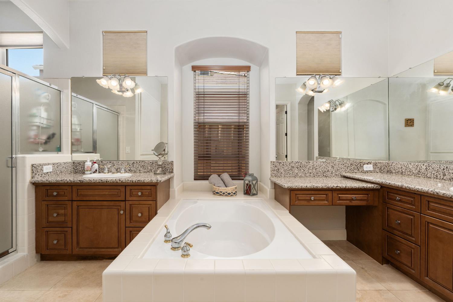 3112 Everglade Ave, Clovis, CA 93619