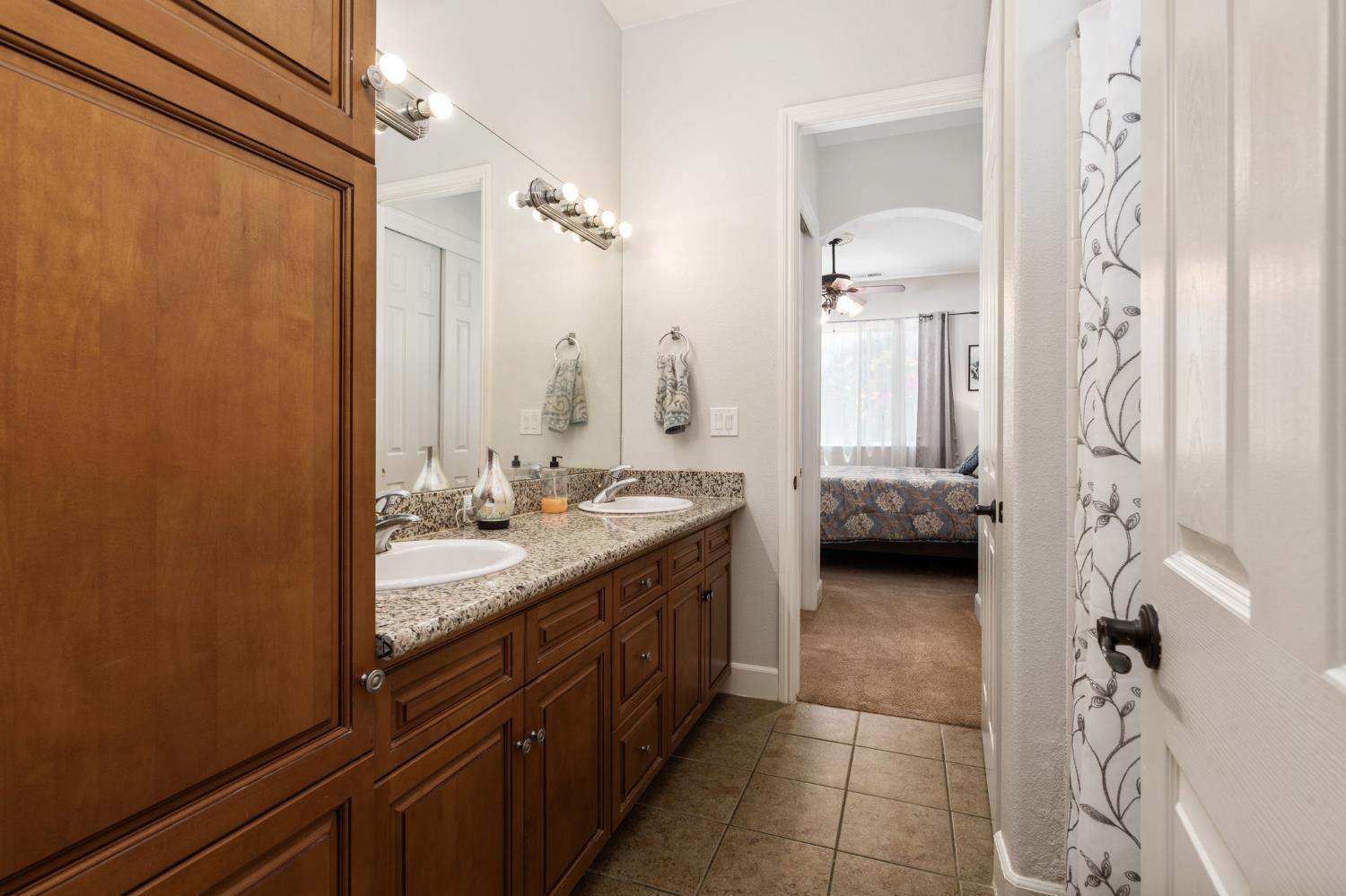 3112 Everglade Ave, Clovis, CA 93619