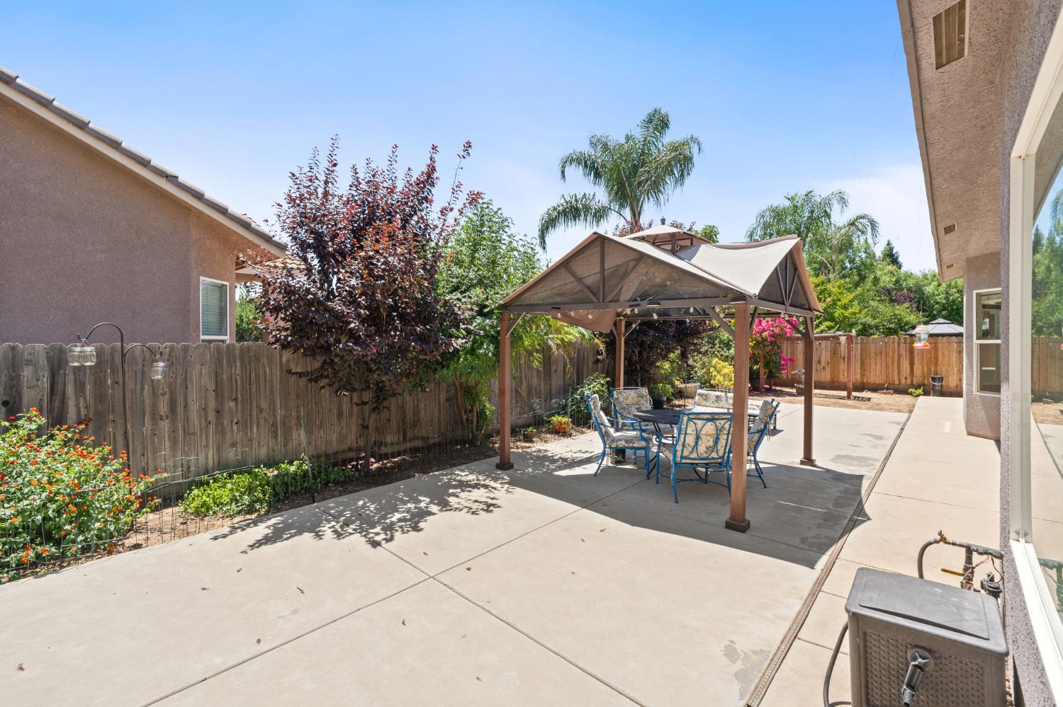 3112 Everglade Ave, Clovis, CA 93619