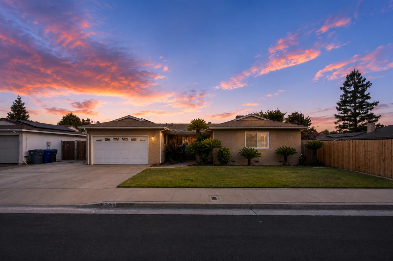 1764 Purvis Ave, Clovis, CA 93611