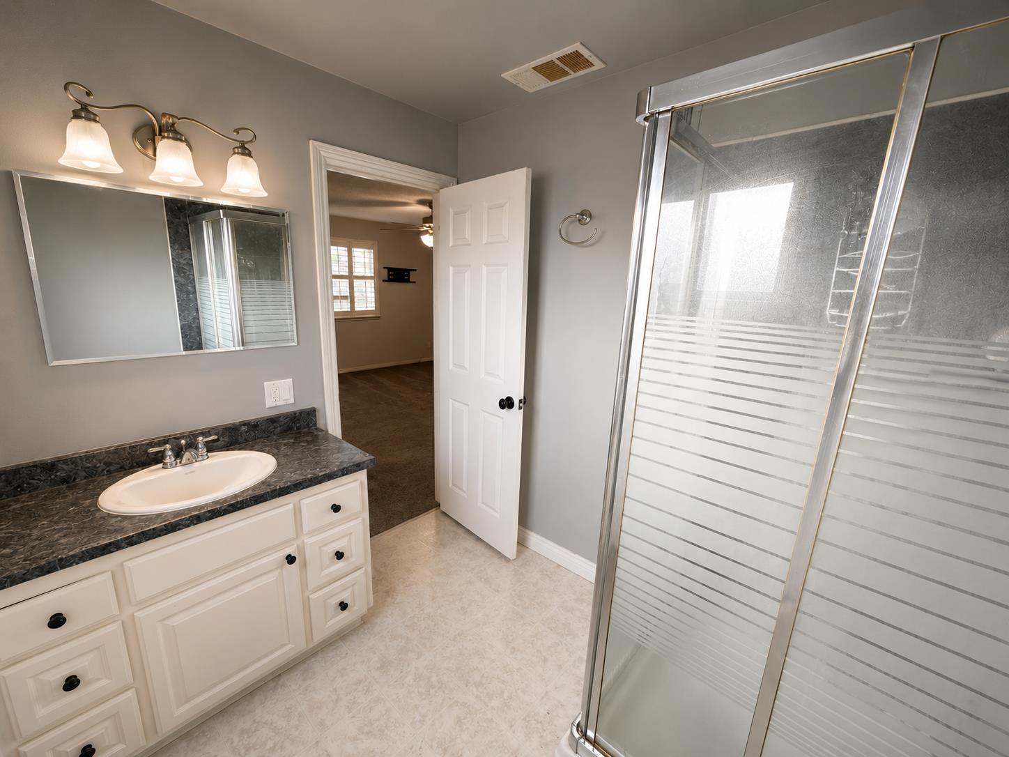 1764 Purvis Ave, Clovis, CA 93611