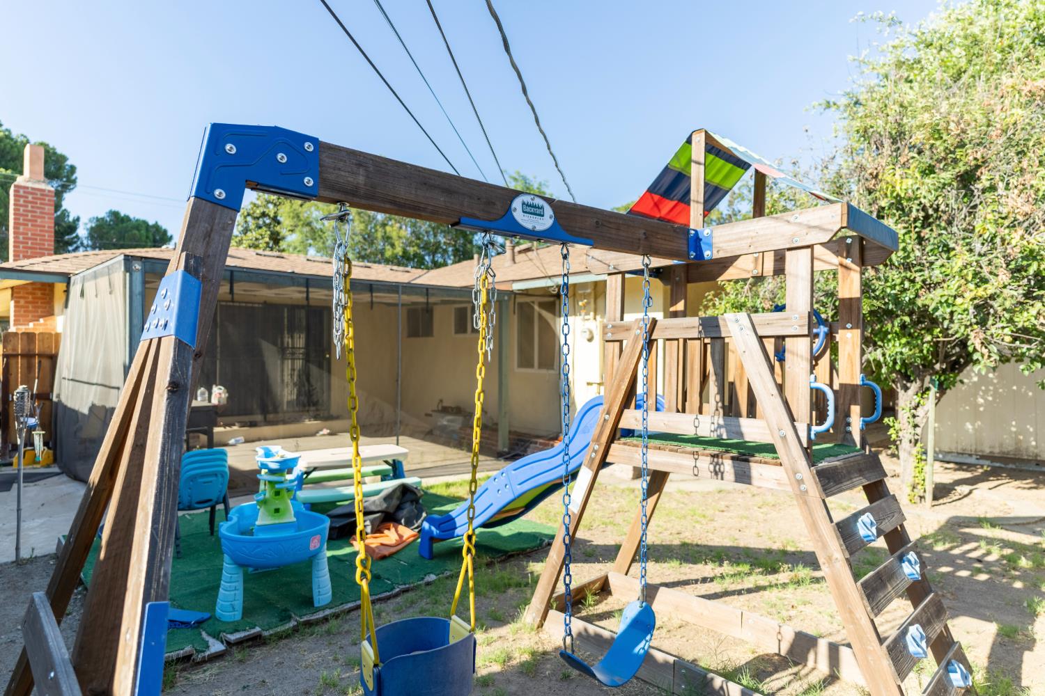 4036 E Gettysburg Ave, Fresno, CA 93726