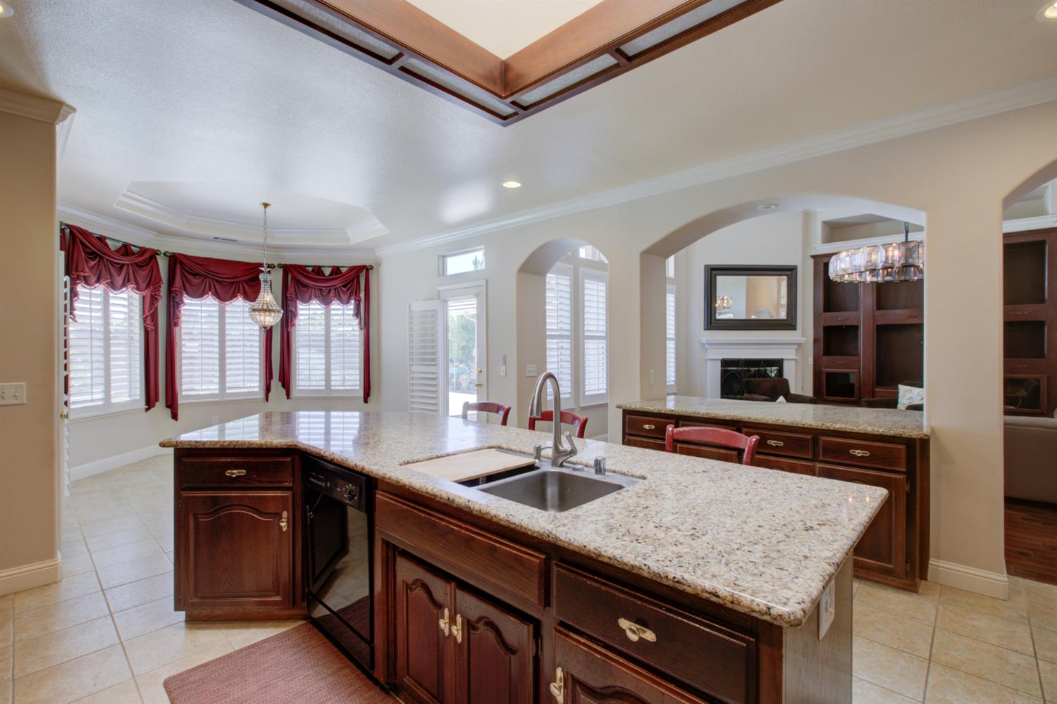 591 Bobolink Ct, Merced, CA 95340