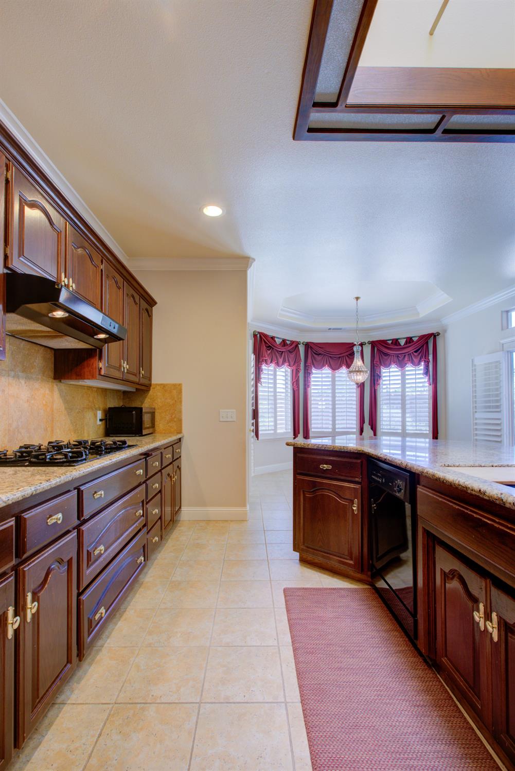 591 Bobolink Ct, Merced, CA 95340