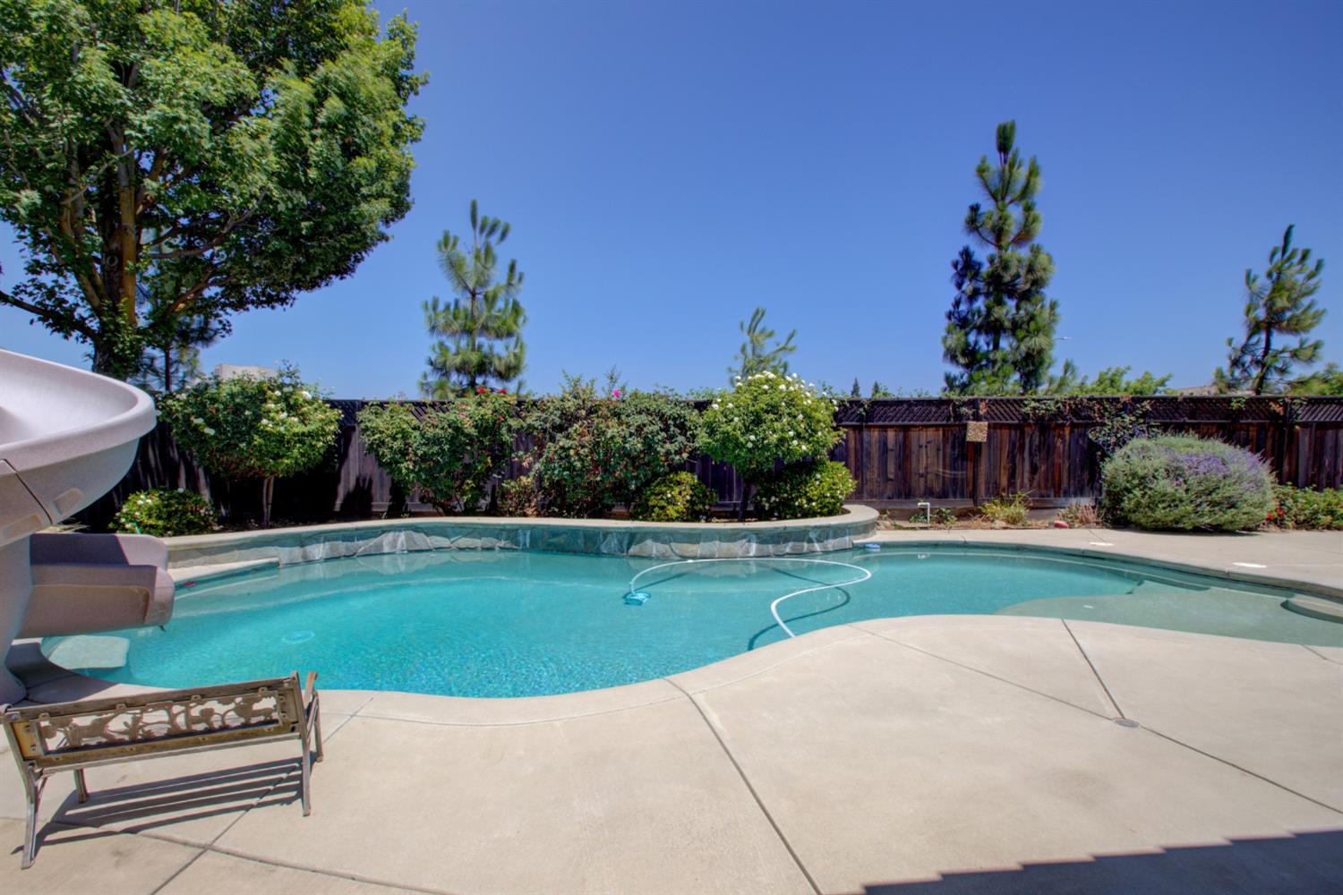 591 Bobolink Ct, Merced, CA 95340