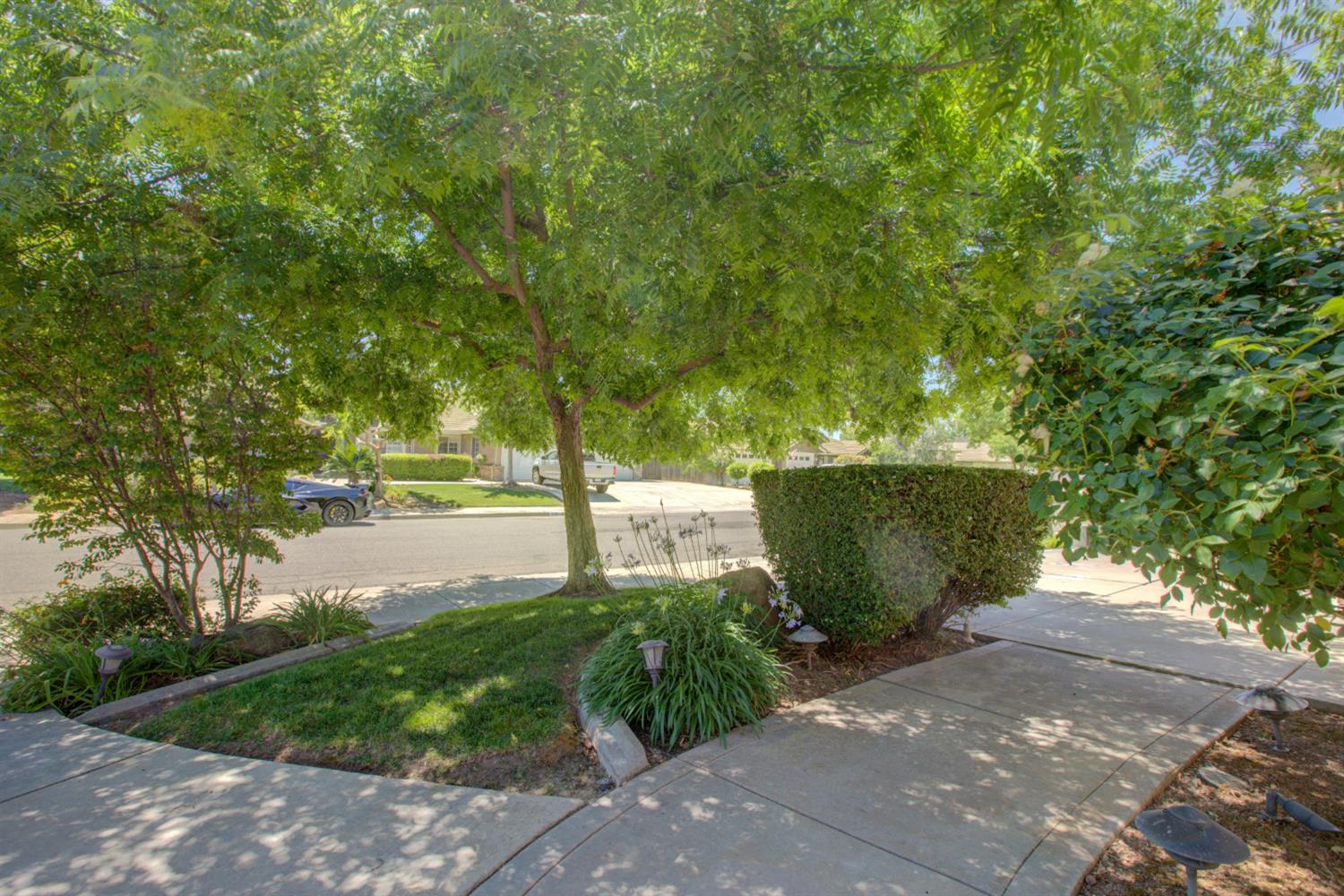 591 Bobolink Ct, Merced, CA 95340