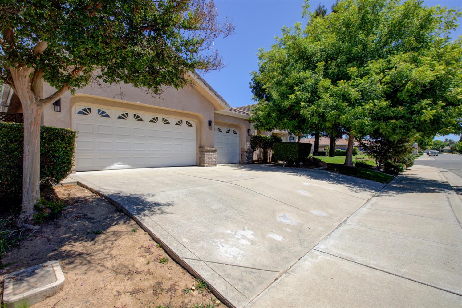 591 Bobolink Ct, Merced, CA 95340