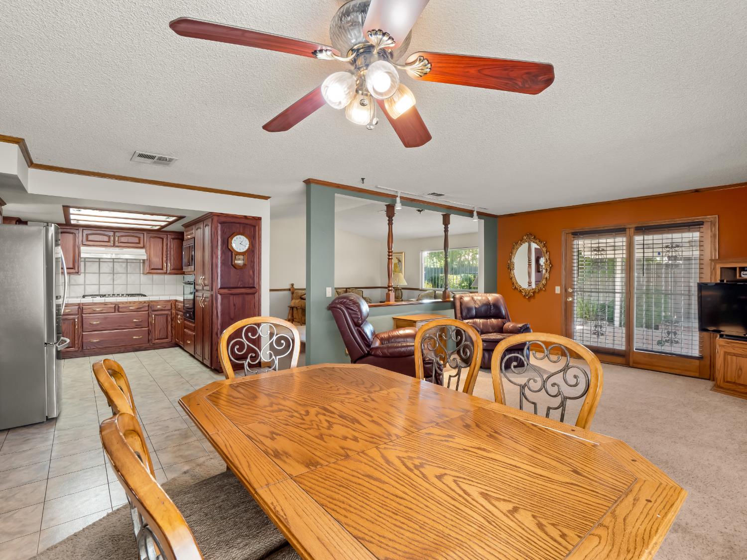 323 N Villa Ave, Fresno, CA 93727