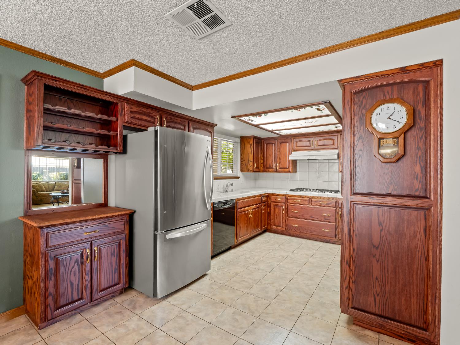 323 N Villa Ave, Fresno, CA 93727