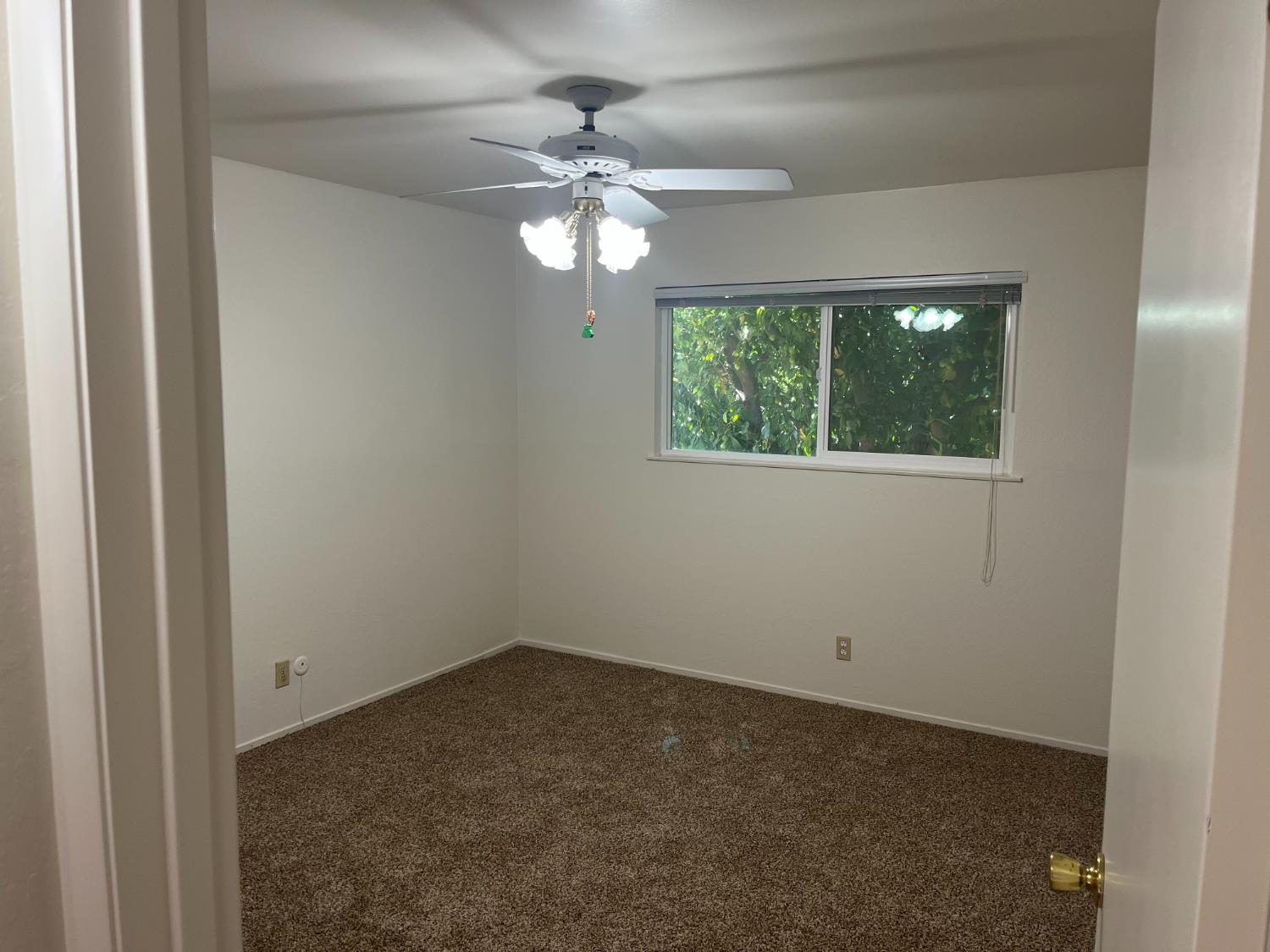 1126 E Paul Ave, Fresno, CA 93710