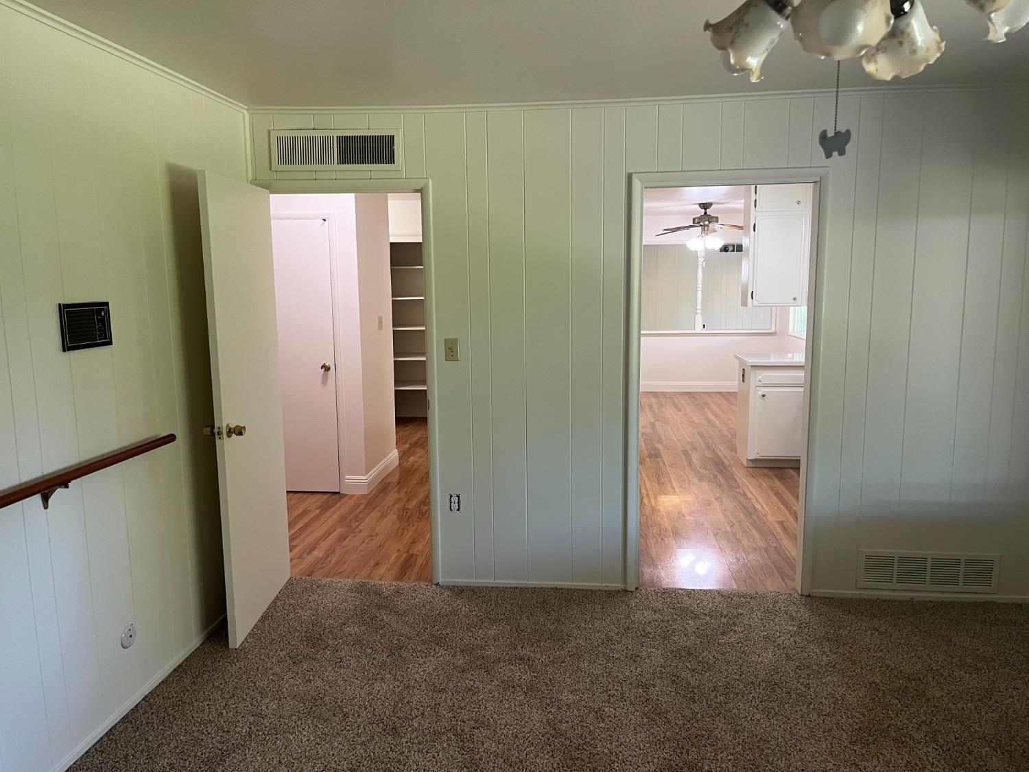 1126 E Paul Ave, Fresno, CA 93710
