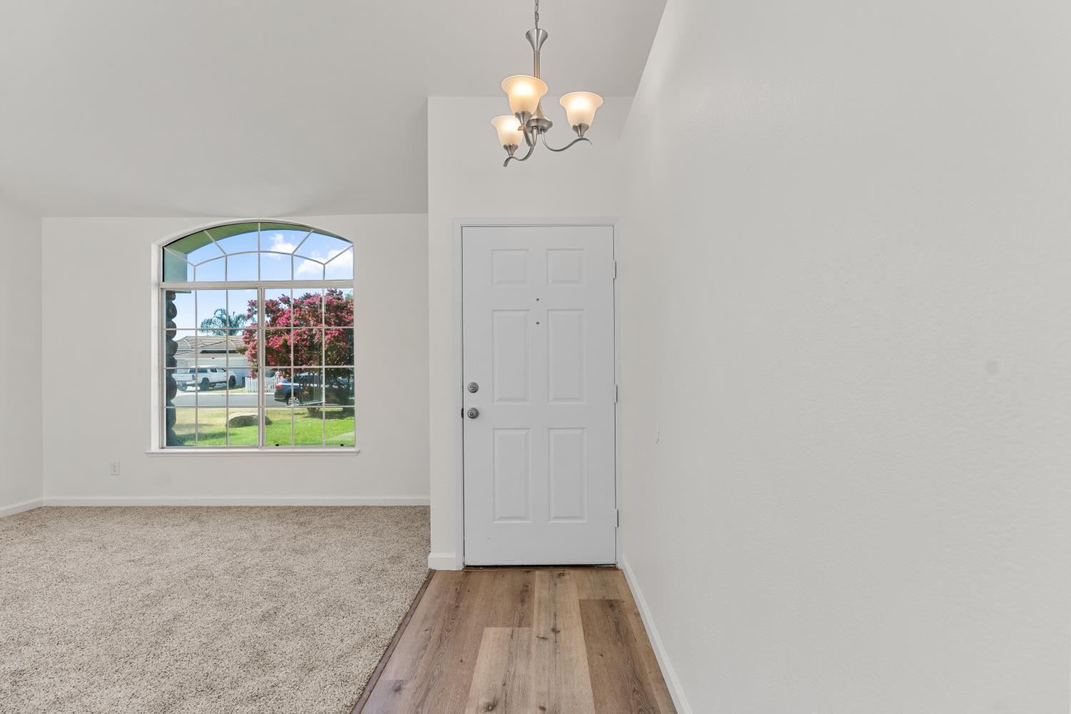 2723 Mitchell Ave, Clovis, CA 93611