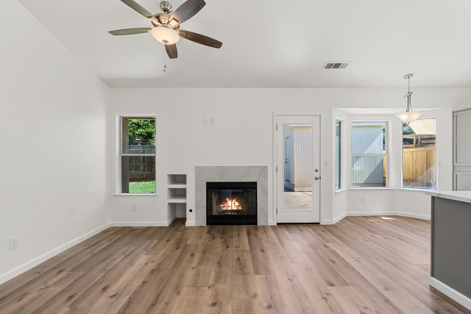 2723 Mitchell Ave, Clovis, CA 93611