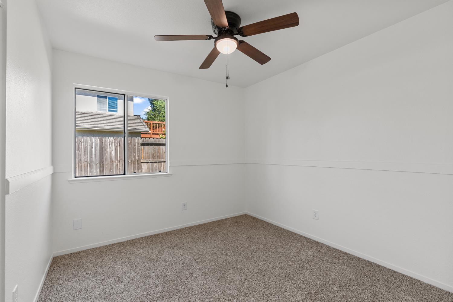 2723 Mitchell Ave, Clovis, CA 93611