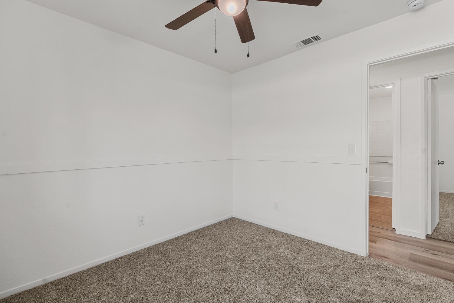 2723 Mitchell Ave, Clovis, CA 93611