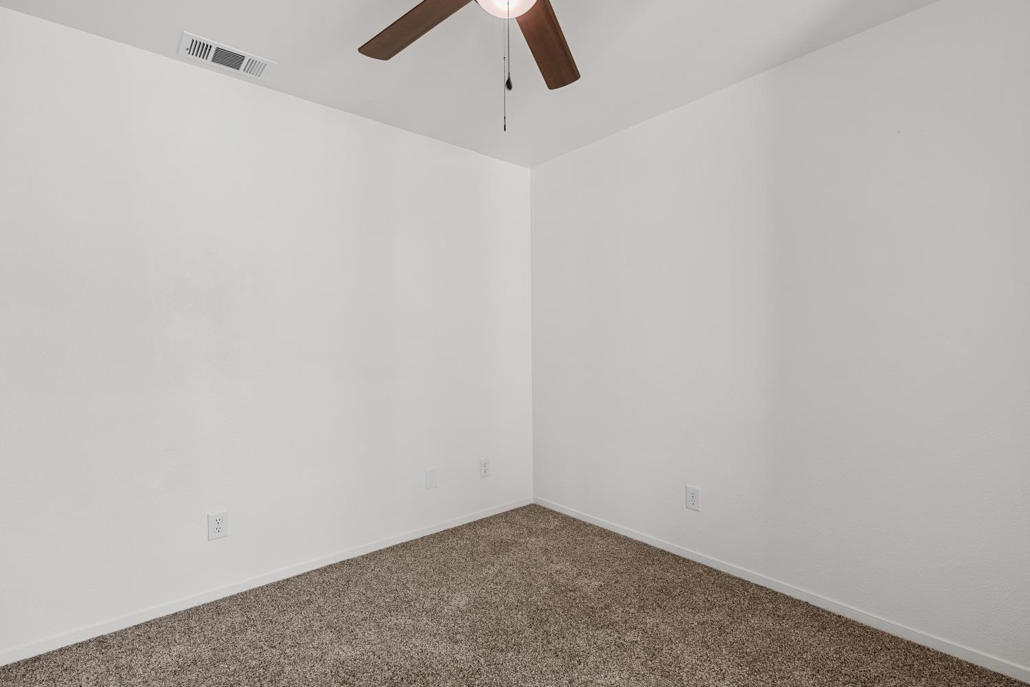 2723 Mitchell Ave, Clovis, CA 93611