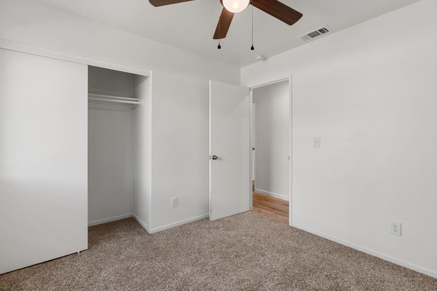 2723 Mitchell Ave, Clovis, CA 93611