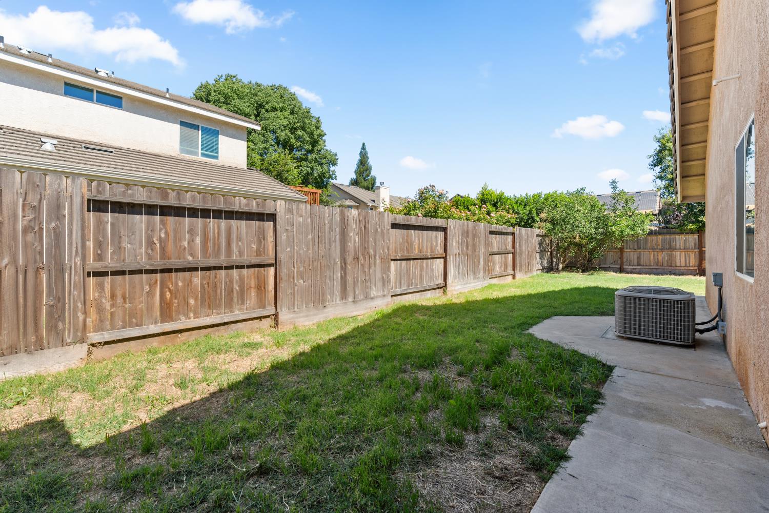 2723 Mitchell Ave, Clovis, CA 93611