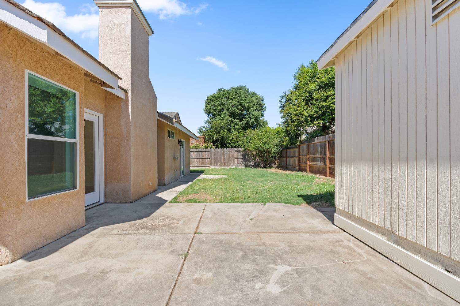 2723 Mitchell Ave, Clovis, CA 93611