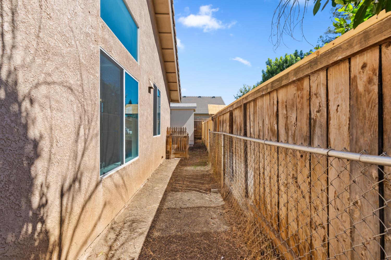 2723 Mitchell Ave, Clovis, CA 93611