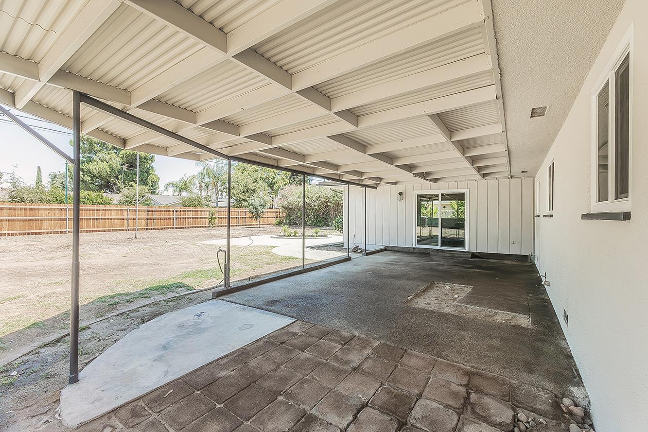 5383 Easterby Dr N, Fresno, CA 93727