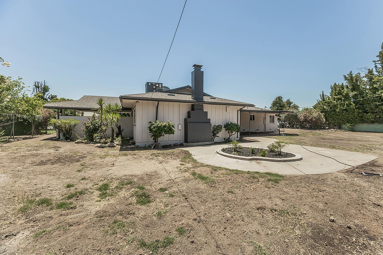 5383 Easterby Dr N, Fresno, CA 93727