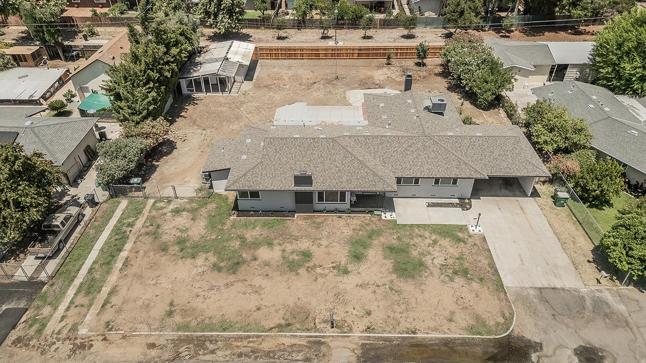 5383 Easterby Dr N, Fresno, CA 93727