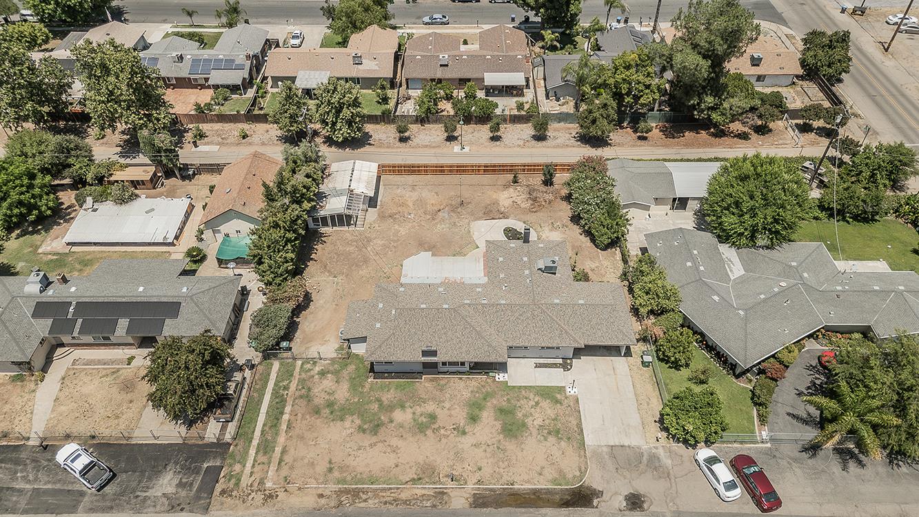 5383 Easterby Dr N, Fresno, CA 93727