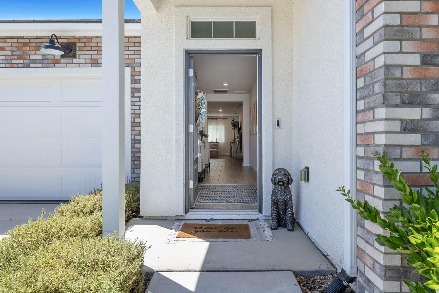 854 Blue Oak Ln W, Madera, CA 93636