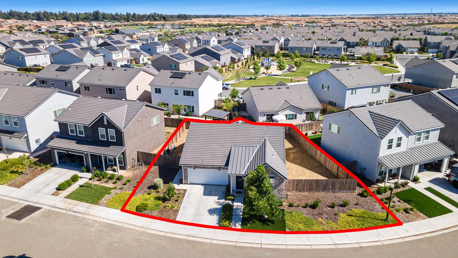 854 Blue Oak Ln W, Madera, CA 93636