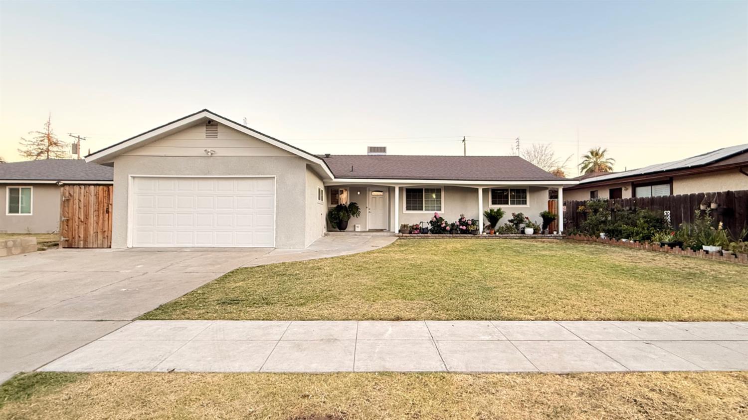 4842 E San Gabriel Ave, Fresno, CA 93726