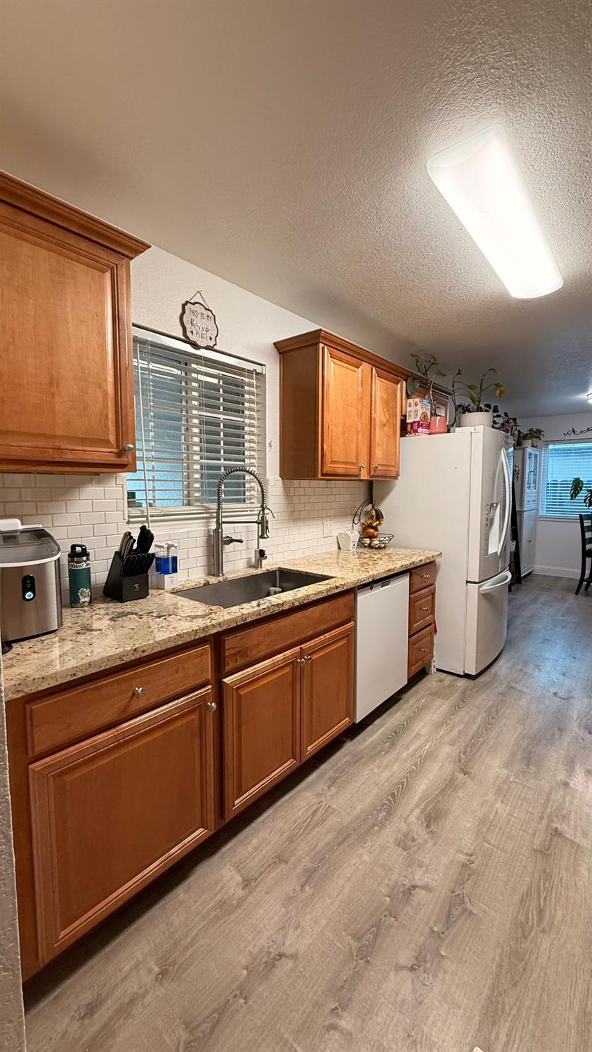 4842 E San Gabriel Ave, Fresno, CA 93726