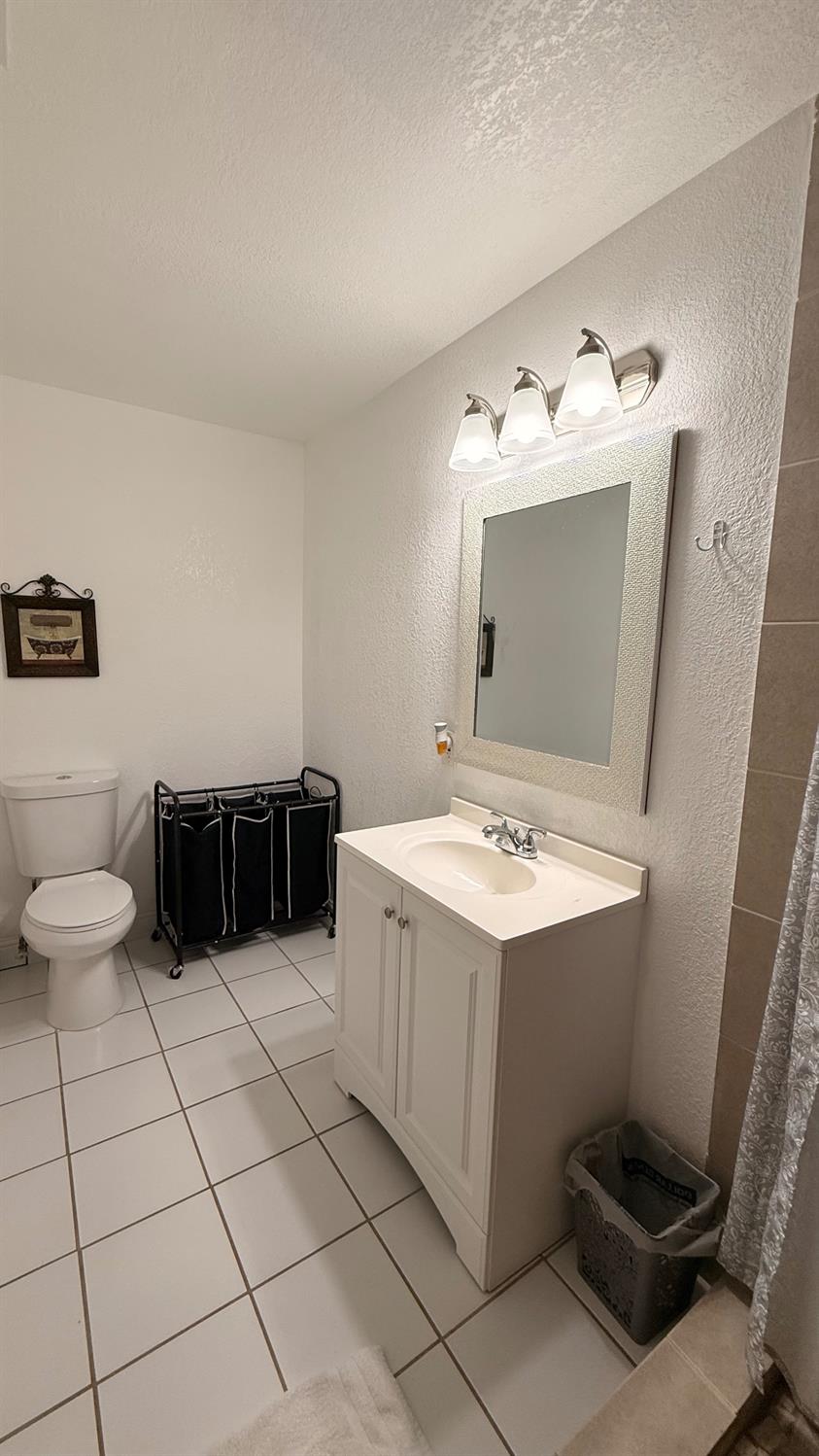 4842 E San Gabriel Ave, Fresno, CA 93726