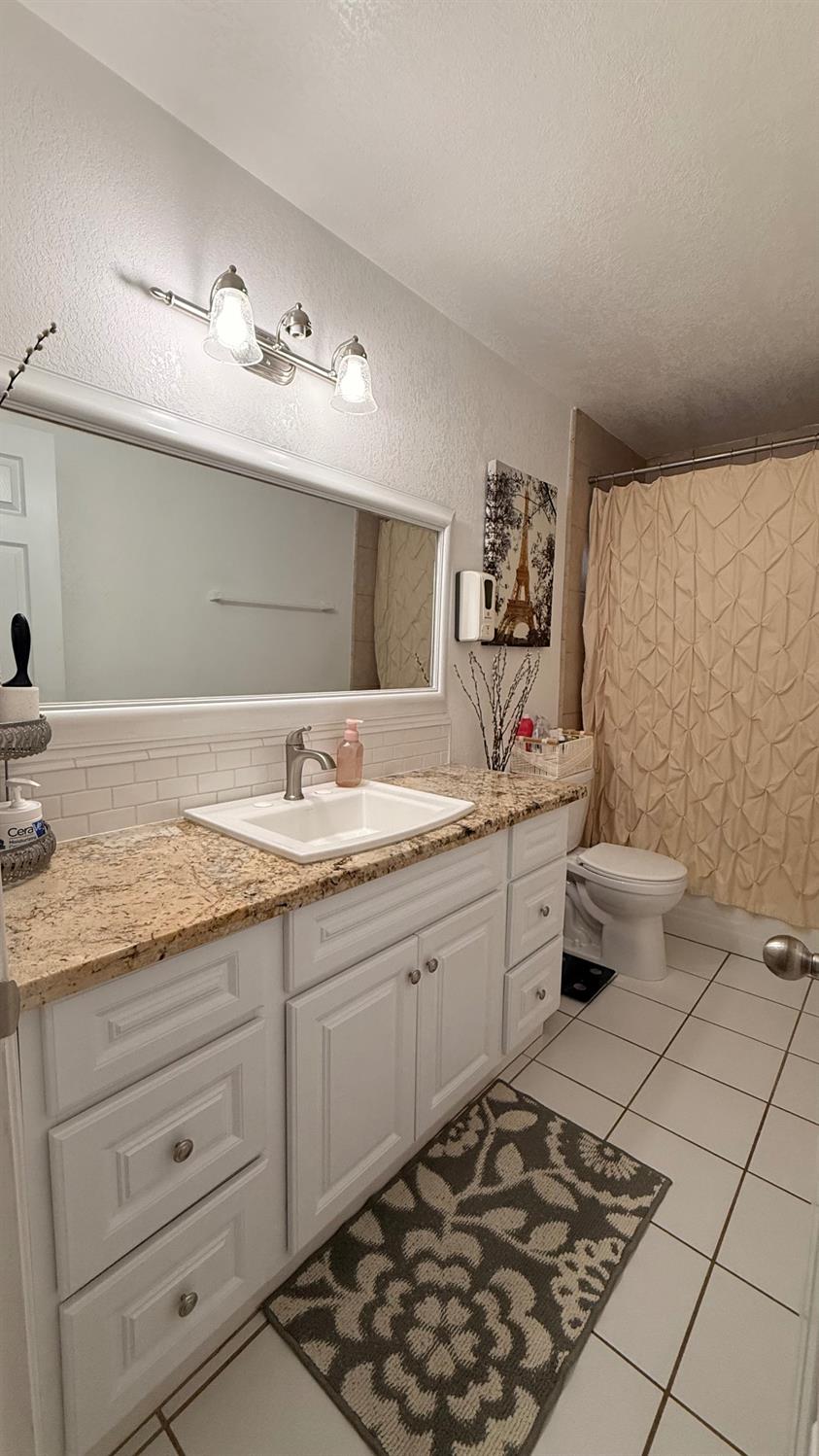 4842 E San Gabriel Ave, Fresno, CA 93726