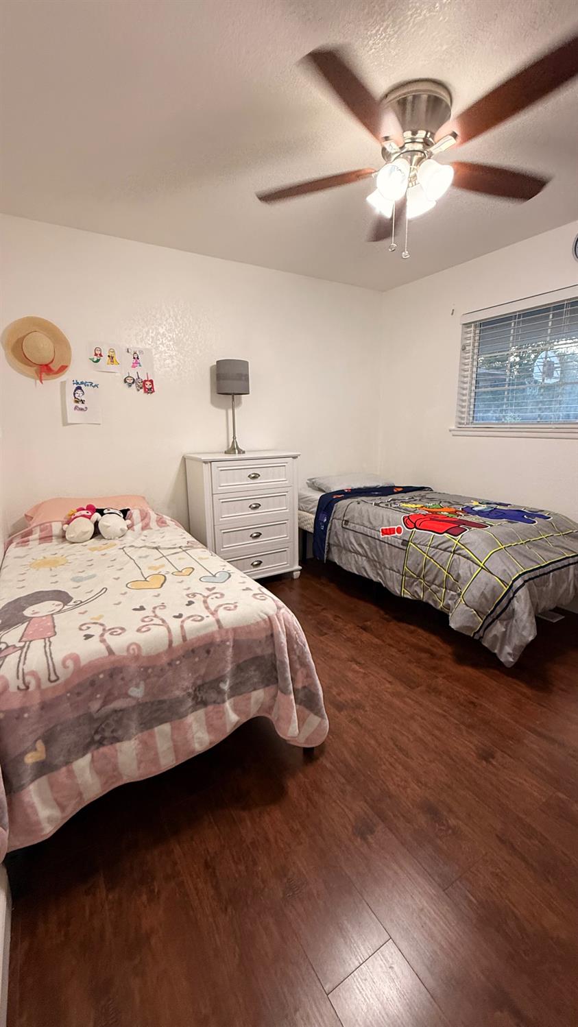 4842 E San Gabriel Ave, Fresno, CA 93726
