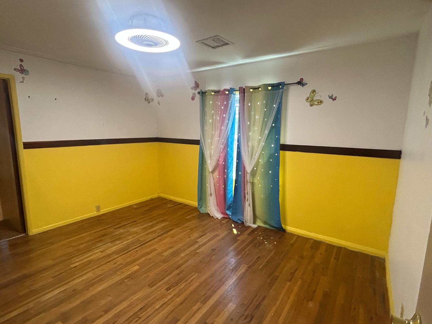 404 E San Mateo St, Avenal, CA 93204