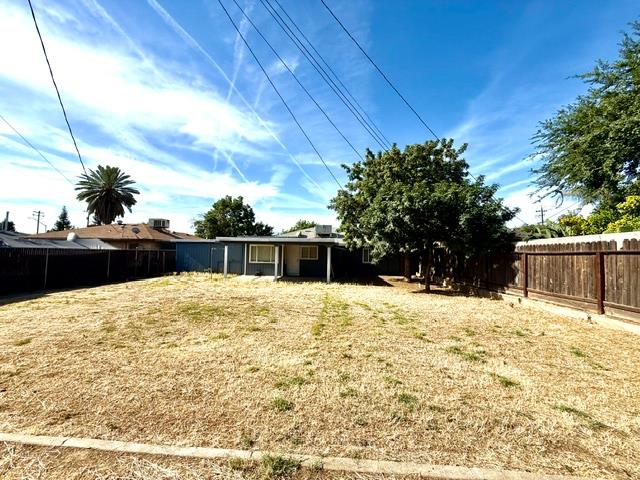 1036 W Dakota, Fresno, CA 93705