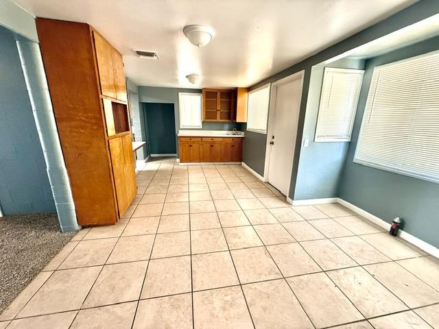 1036 W Dakota, Fresno, CA 93705