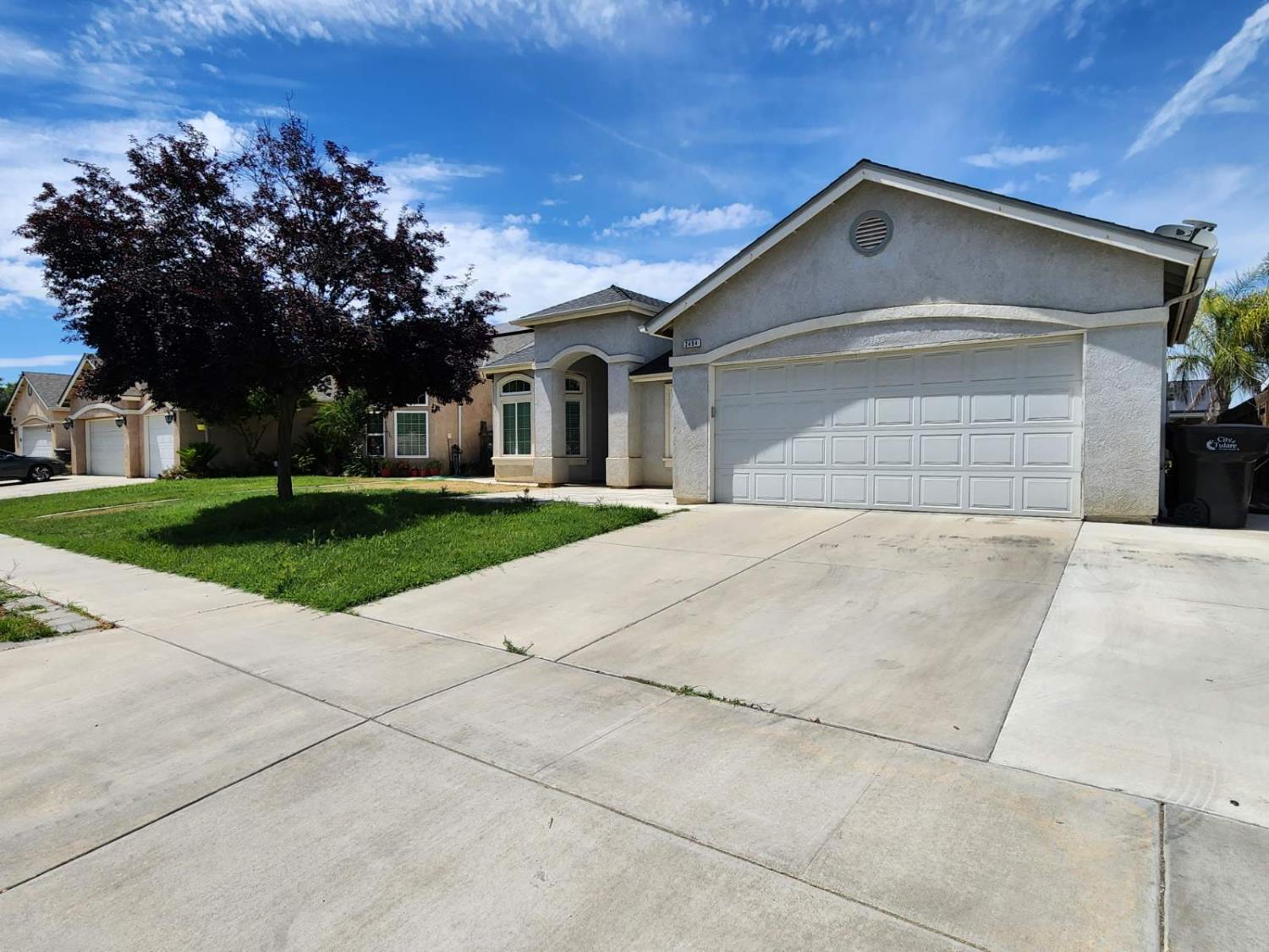 2454 kelty meadow ave, Tulare, CA 93274