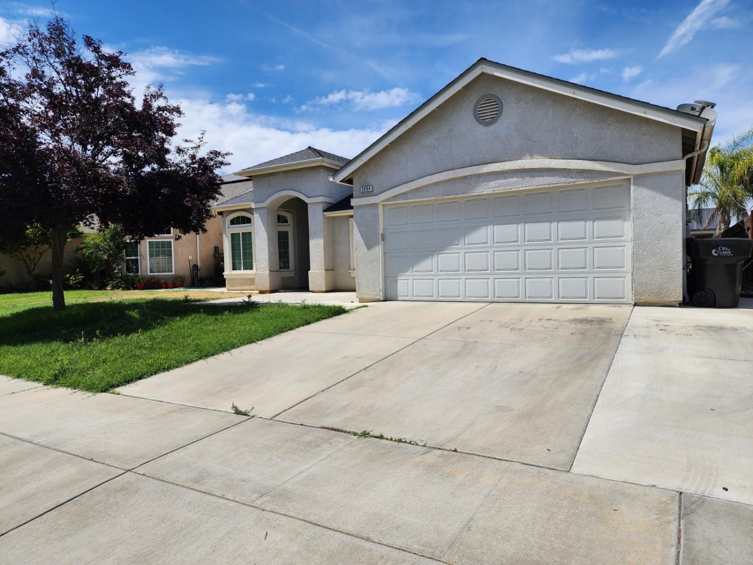 2454 kelty meadow ave, Tulare, CA 93274
