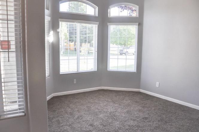 2454 kelty meadow ave, Tulare, CA 93274