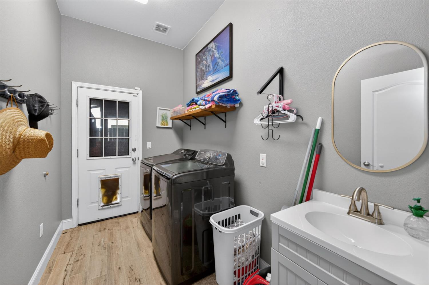 2112 Austin Ave, Clovis, CA 93611