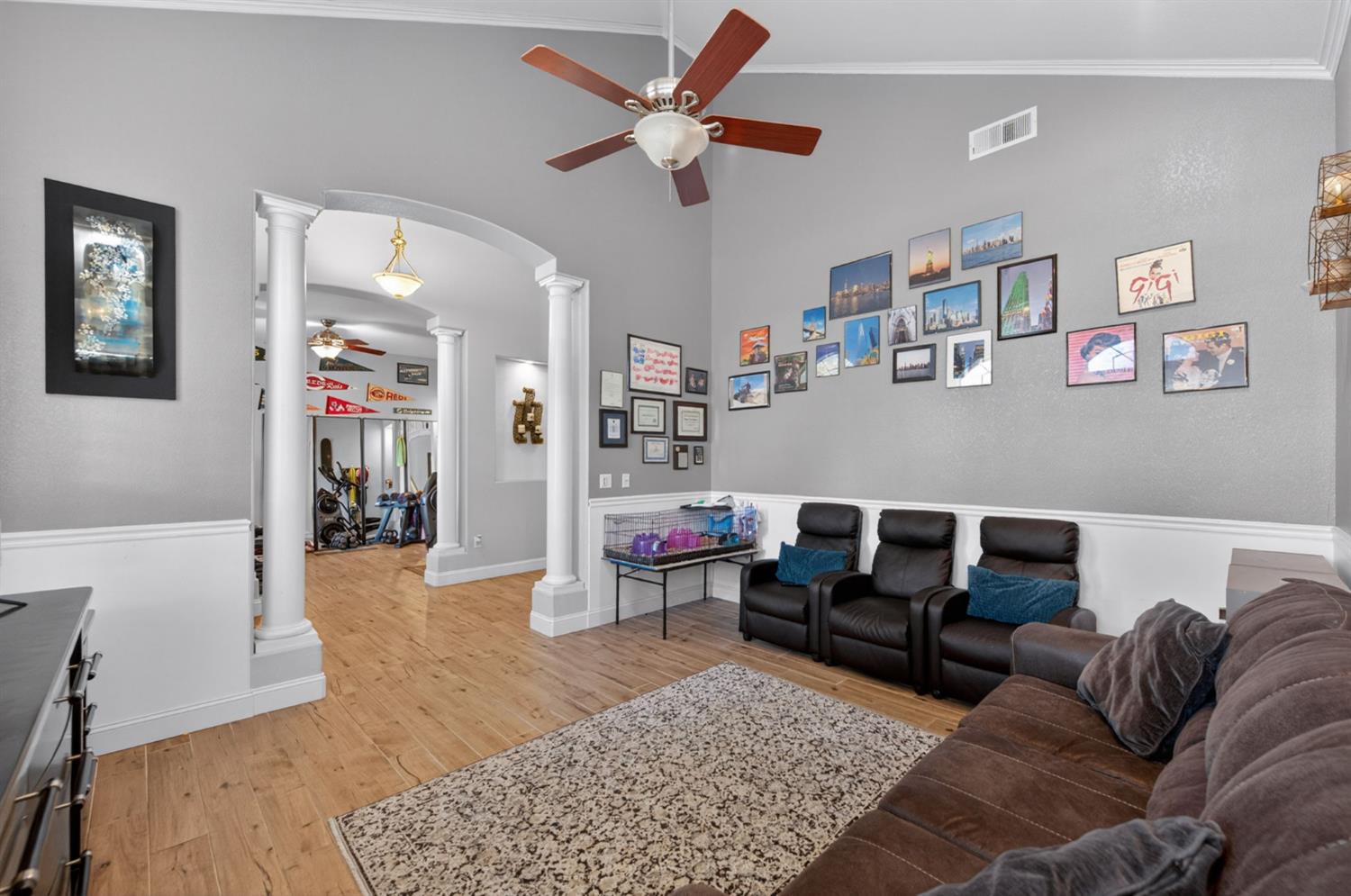 2112 Austin Ave, Clovis, CA 93611