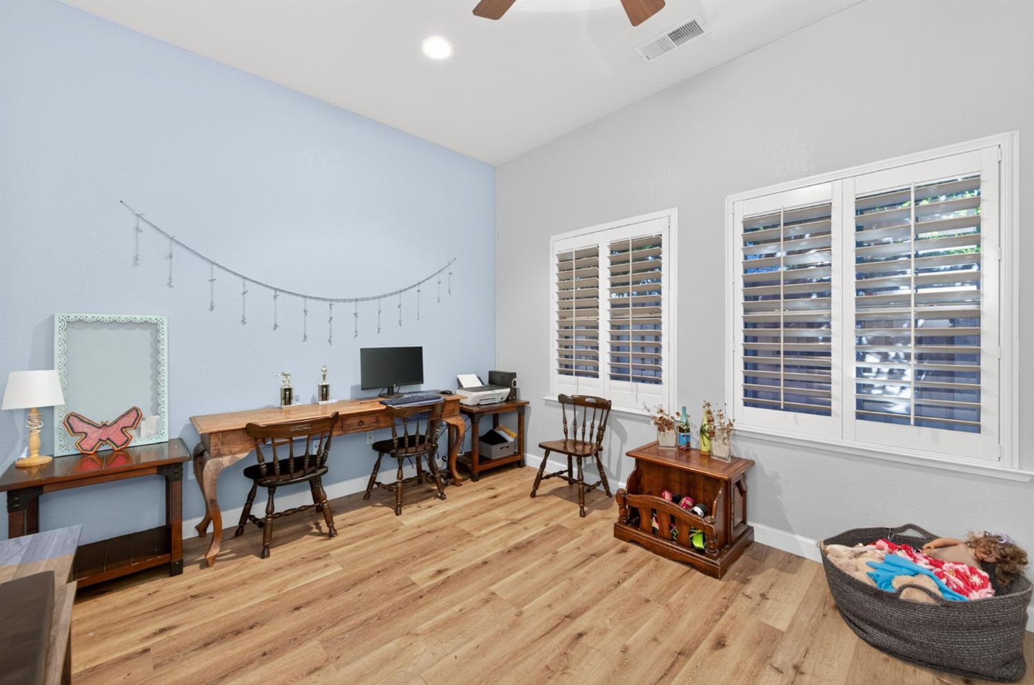 2112 Austin Ave, Clovis, CA 93611