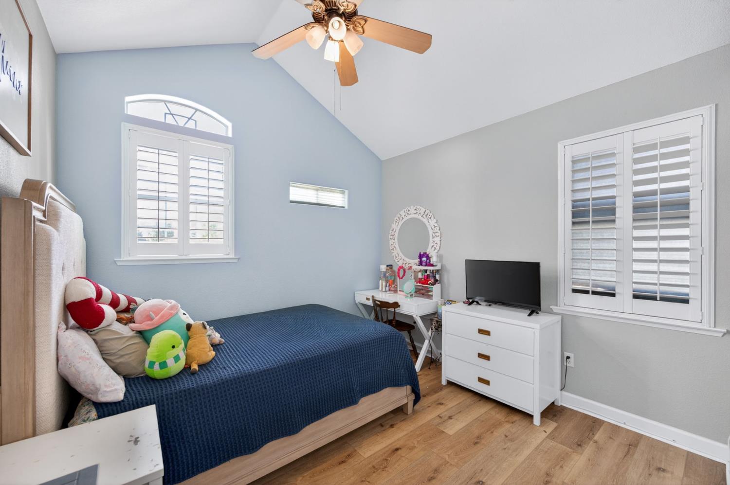 2112 Austin Ave, Clovis, CA 93611