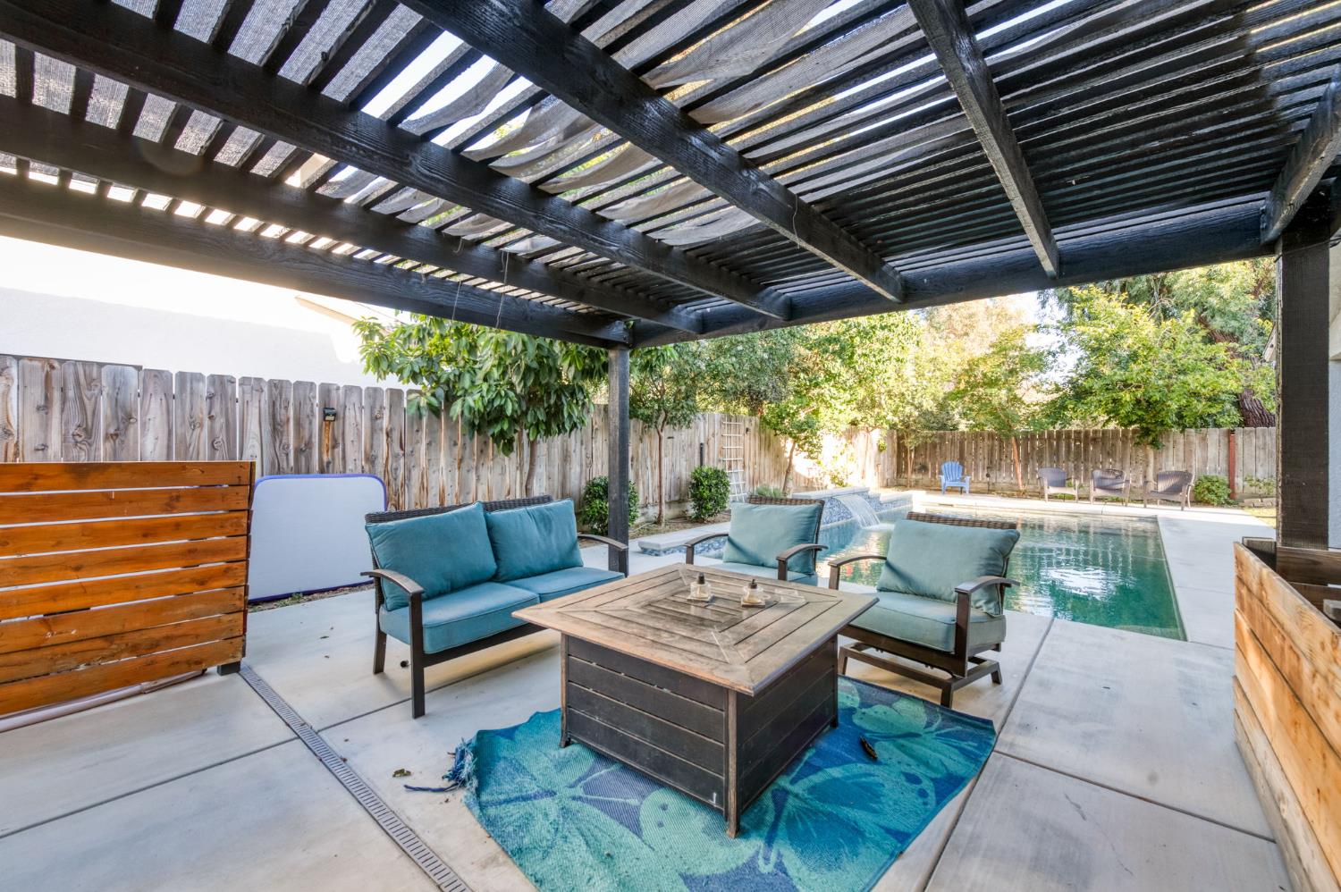 2112 Austin Ave, Clovis, CA 93611
