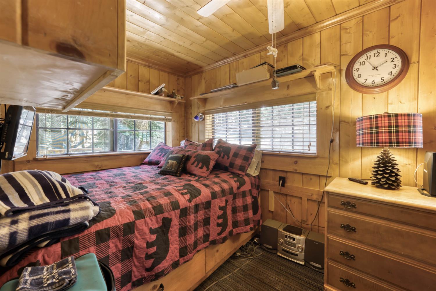 61504 Huntington Lake Rd #6, Lakeshore, CA 93634