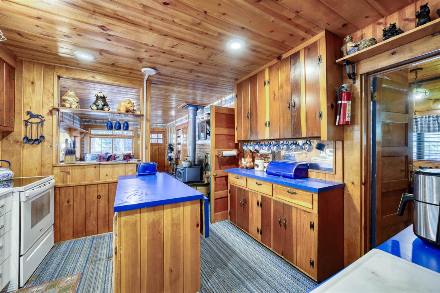 61504 Huntington Lake Rd #6, Lakeshore, CA 93634