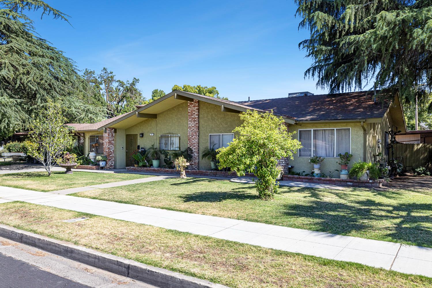 222 E Central Ave, Madera, CA 93638