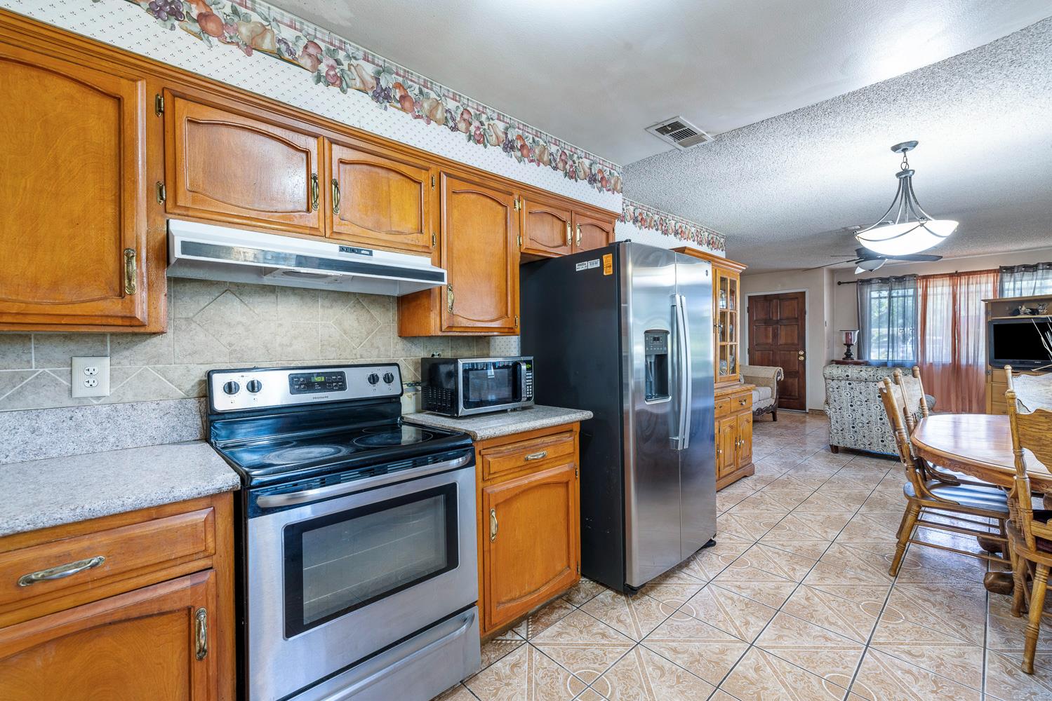 222 E Central Ave, Madera, CA 93638